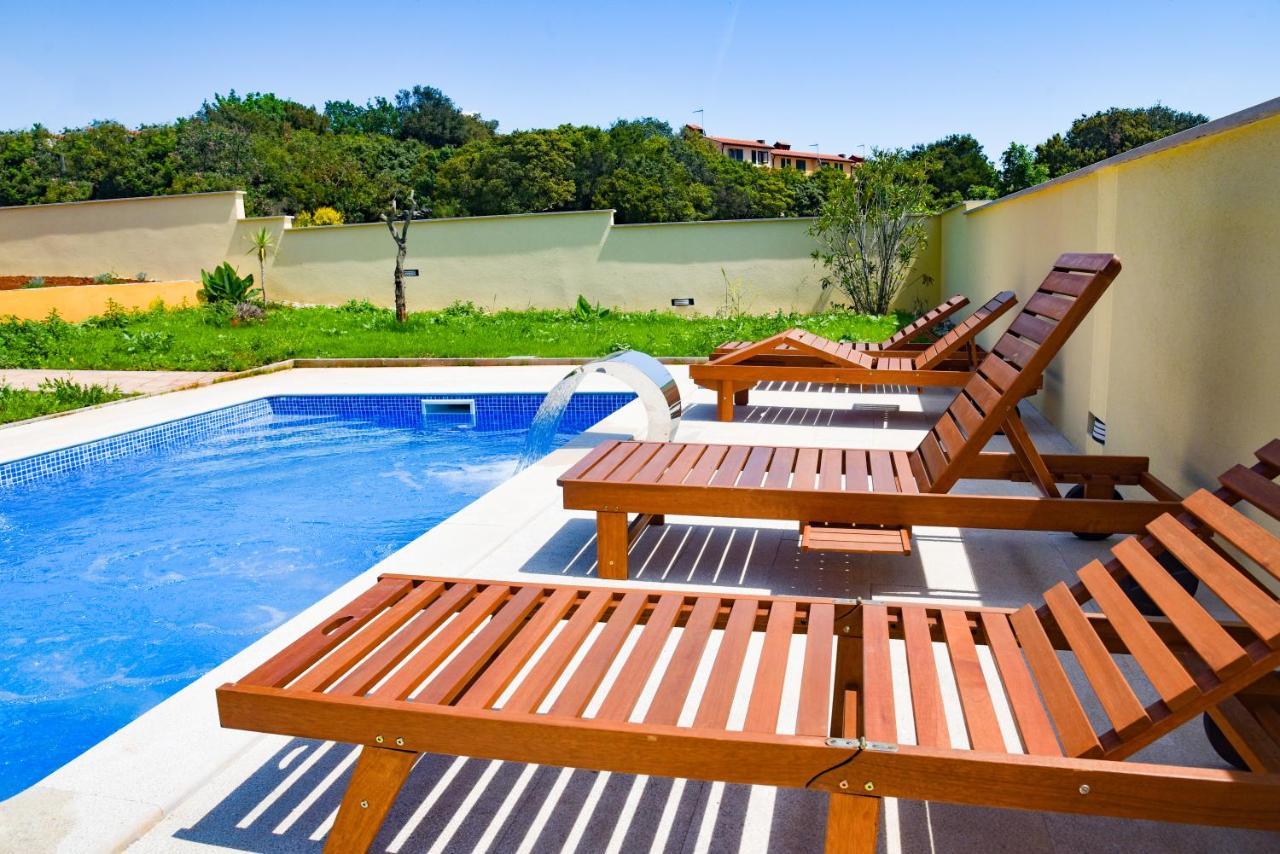 Holiday Home - Istrian Dream With Swimming Pool Peroj Exterior foto