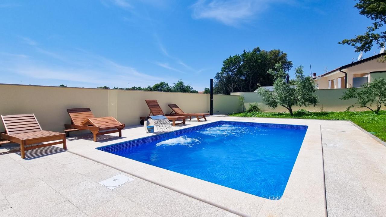 Holiday Home - Istrian Dream With Swimming Pool Peroj Exterior foto